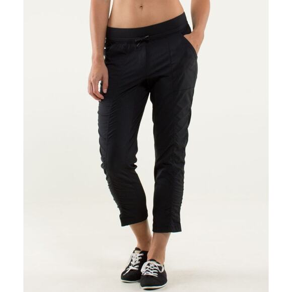 Lululemon Street To Studio Crop No Liner Cropped Pants Swift Sweatpants, Black - Picture 12 of 13